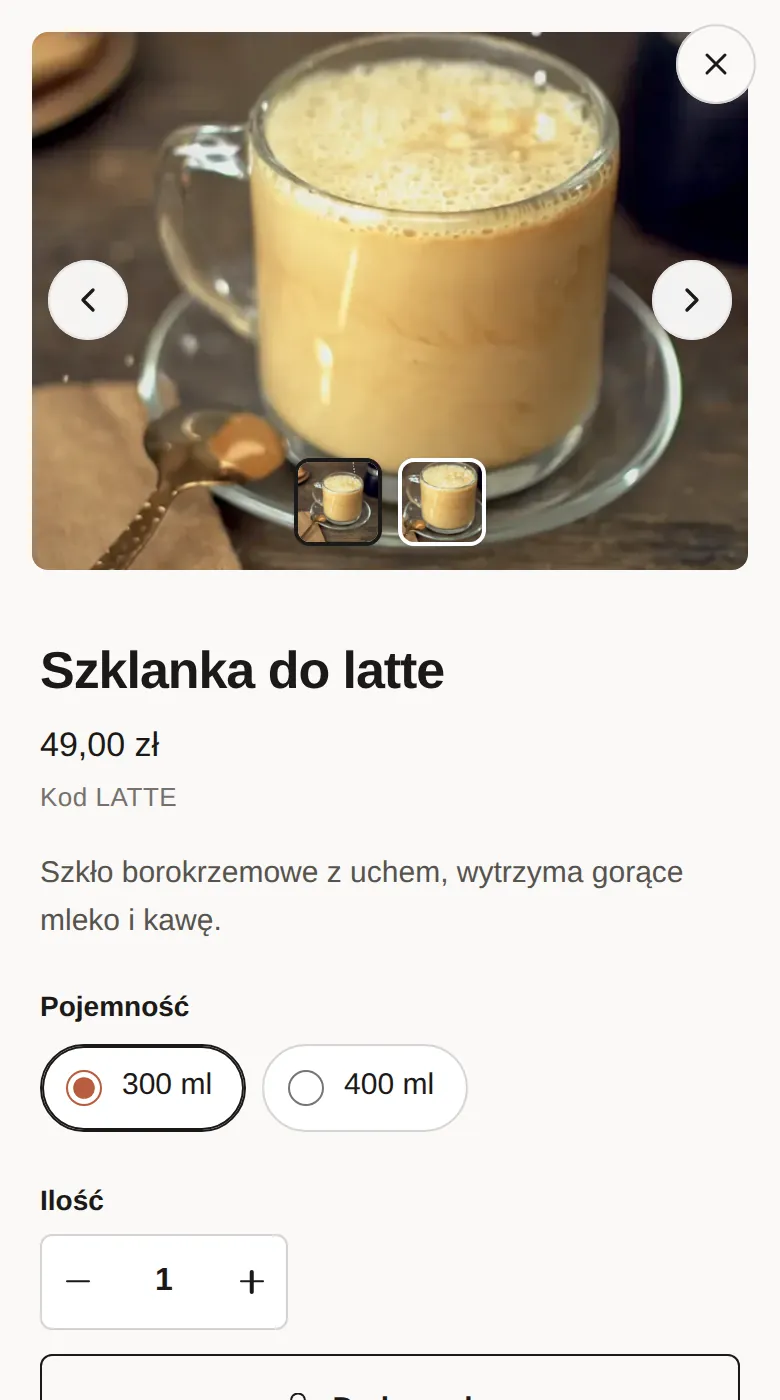 Układ C na telefonie: Szklanka do latte, cena, pojemność i przycisk Do koszyka.